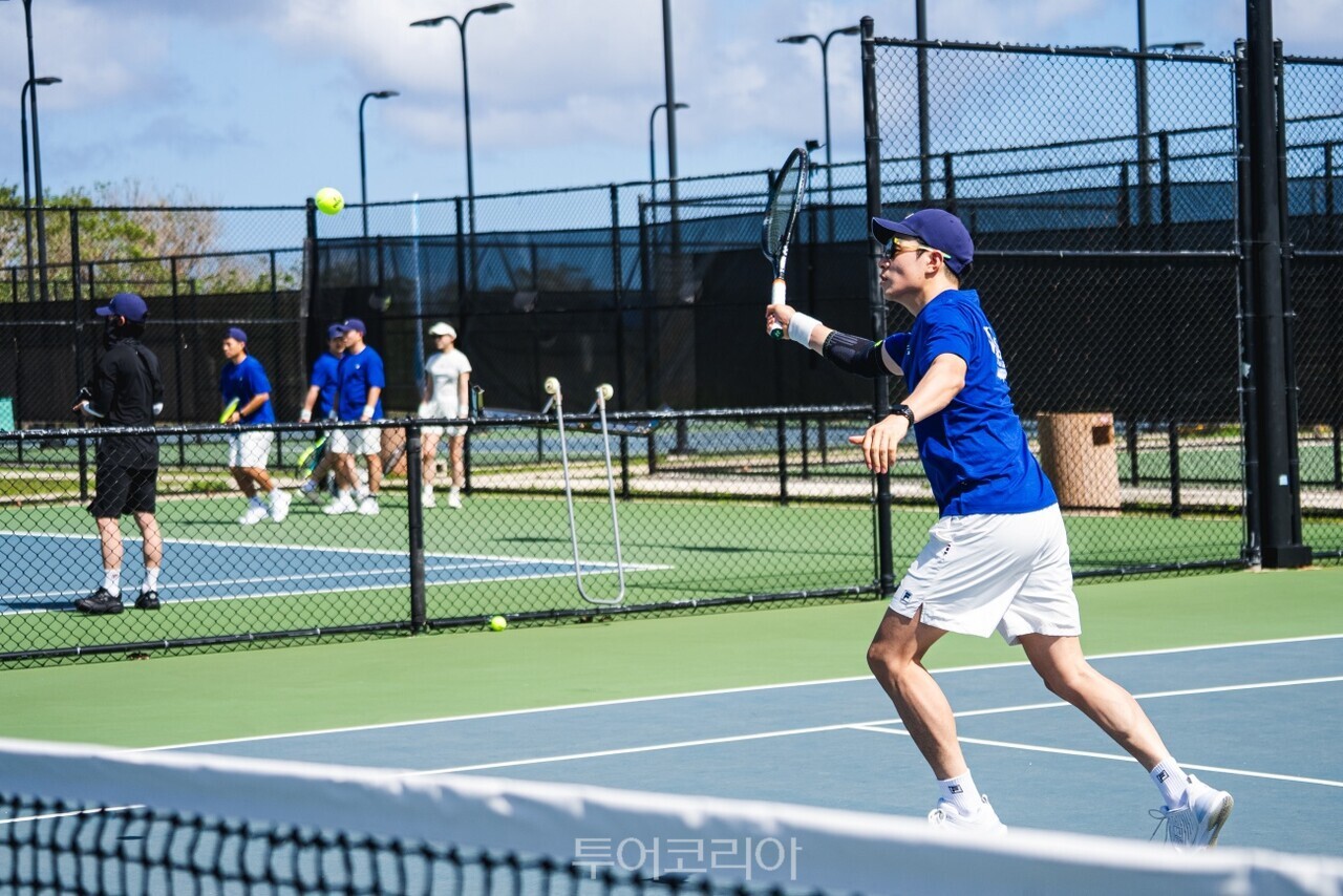 휠라 괌 테니스 캠프 휠라 이형택 감독 / 사진-괌정부관광청