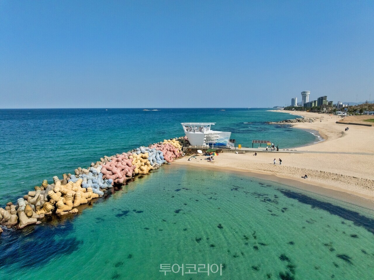 사근진 해변 멀티플 광장 / 사진-강릉시