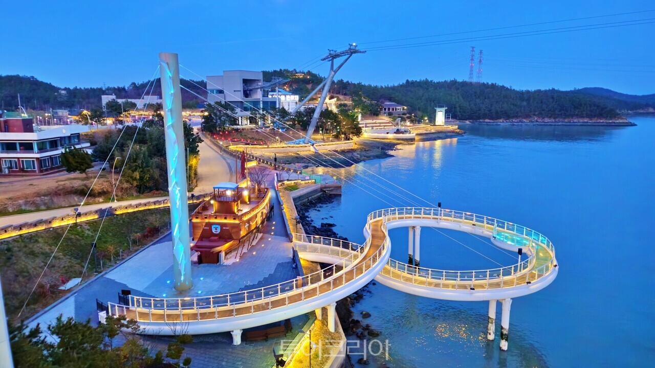 우수영관광지 스카이워크’/ 사진-투어코리아