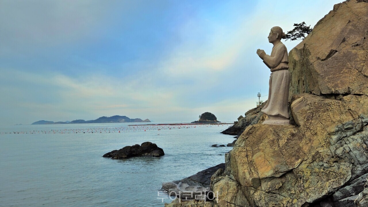 땅끝탑 칡머리할머니 / 사진-투어코리아