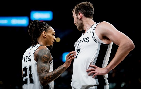 샌안토니오가 2라운드에 진출했다(사진=샌안토니오 스퍼스 SNS)