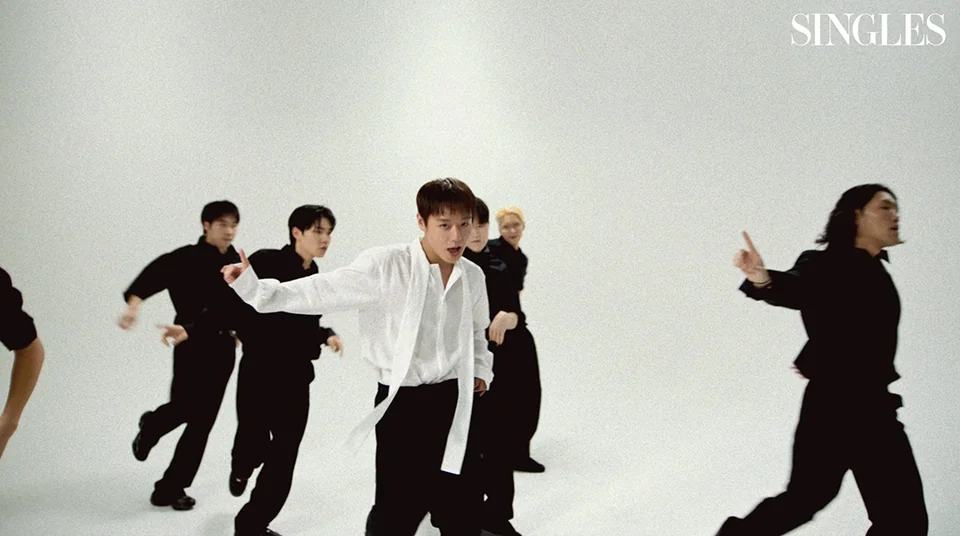 /사진=〈싱글즈〉 박지훈, 5월호 커버 이어 'Bodyelse' 필름 공개