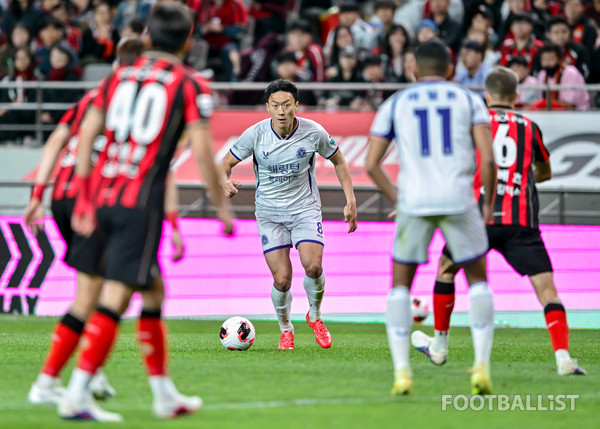 김정현(가운데, FC안양). 서형권 기자