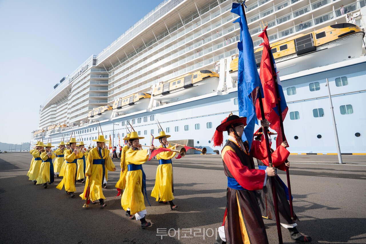 여수입항 기념 취타대 환영행사 /사진-한국관광공사