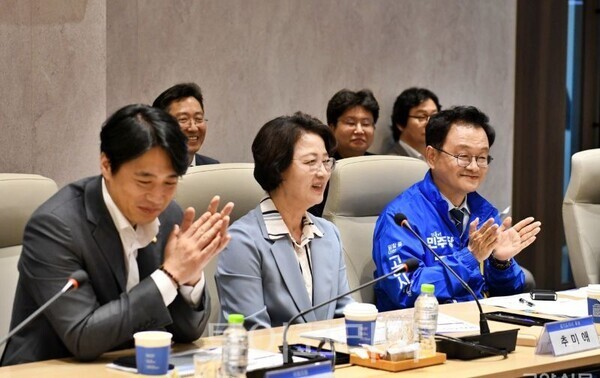 정책 간담회 참석한 한준호의원, 추미애 경기도지사후보, 민경선 고양시장 후보./투어코리아뉴스 김경남 기자