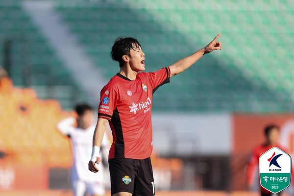 이기혁(강원FC). 한국프로축구연맹 제공