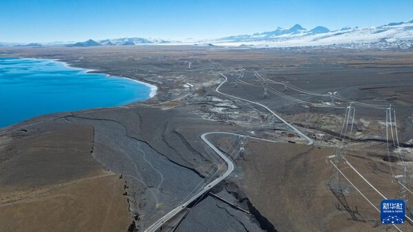 National Highway 219 beside Lake Peiku in Shigatse, Xizang Autonomous Region in southwest China, January 3, 2026. /Xinhua National Highway 219 beside Lake Peiku in Shigatse, Xizang Autonomous Region in southwest China, January 3, 2026. /Xinhua