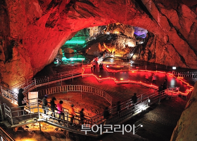 환선굴 / 사진-삼척시 제공