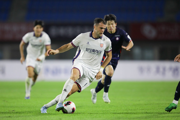 페트로프(화성FC). 한국프로축구연맹 제공