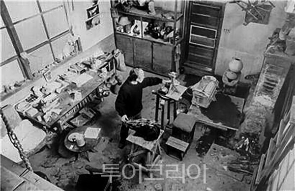 사진 / 권진규 아틀리에의 조각가 권진규