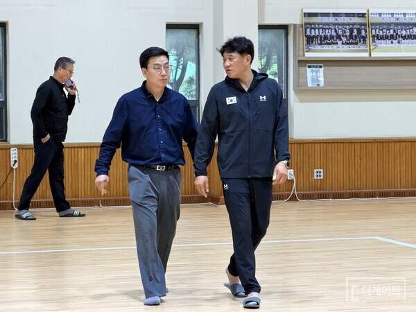검도 대표팀을 이끄는 코칭스태프. 박상섭 감독, 김민규 코치, 박연정 감독, 이윤영 코치(사진=더게이트 배지헌 기자)