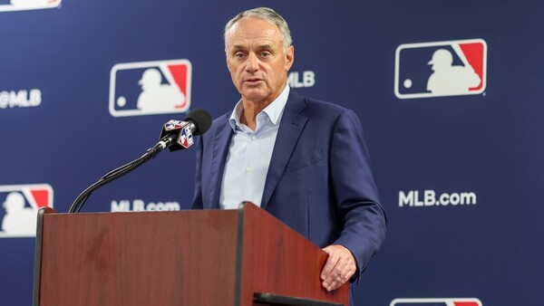 맨프레드 커미셔너(사진=MLB.com)