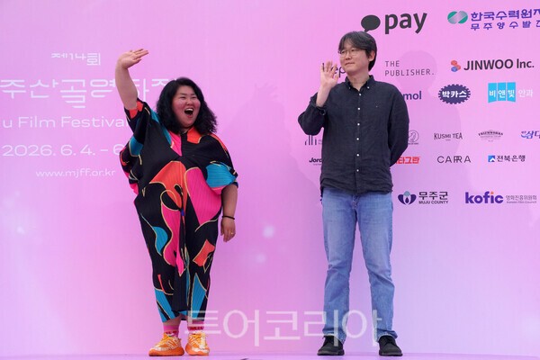 사진 / 창 섹션 상영작의 이제한 감독과 황미영 배우_투어코리아 유지훈 기자