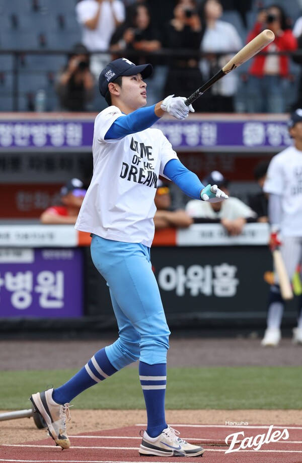 홈런더비에 나선 하현승(사진=한화)