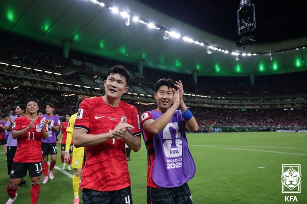 김민재(왼쪽), 손흥민(월드컵 대표팀). 대한축구협회 제공