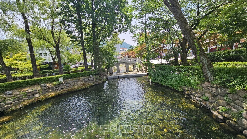 황지연못  ⓒ투어코리아