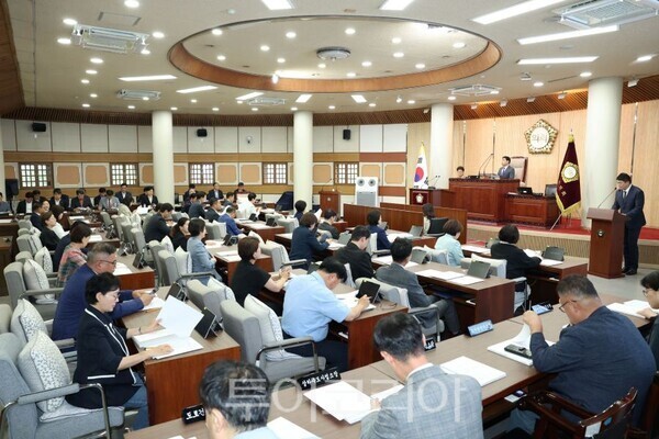 고양특례시의회 제9대 마지막 임시회/투어코리아뉴스 김경남 기자