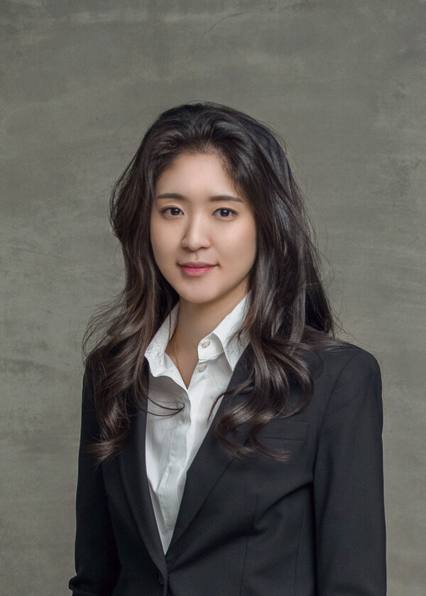 서경배 회장의 장녀 서민정 씨(사진=아모레퍼시픽)