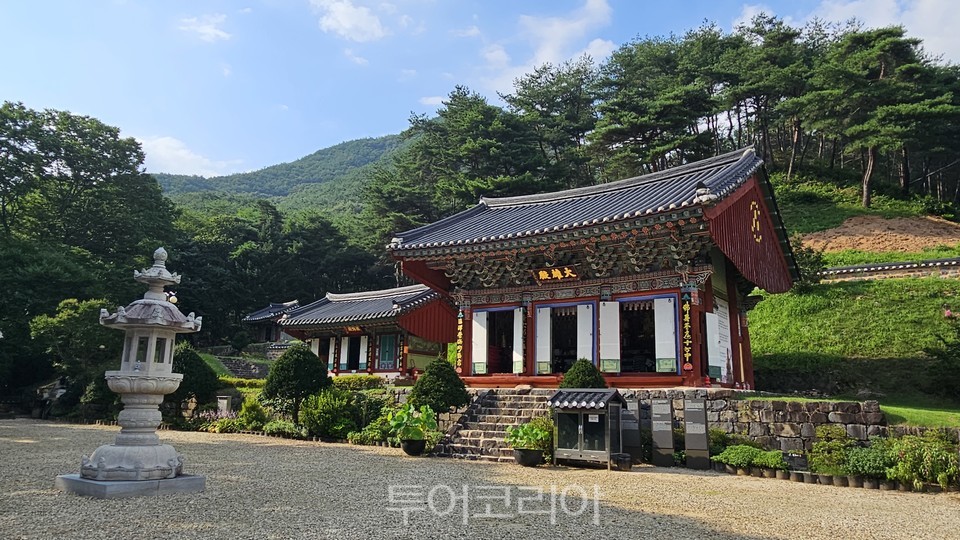 금산 보석사