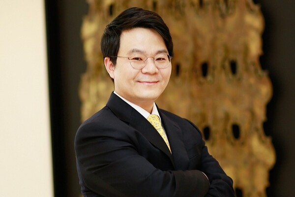 뉴진스 멤버 다니엘 마쉬의 법률대리인을 맡은 정종채 법무법인 정박 대표변호사 (사진=더게이트 DB)