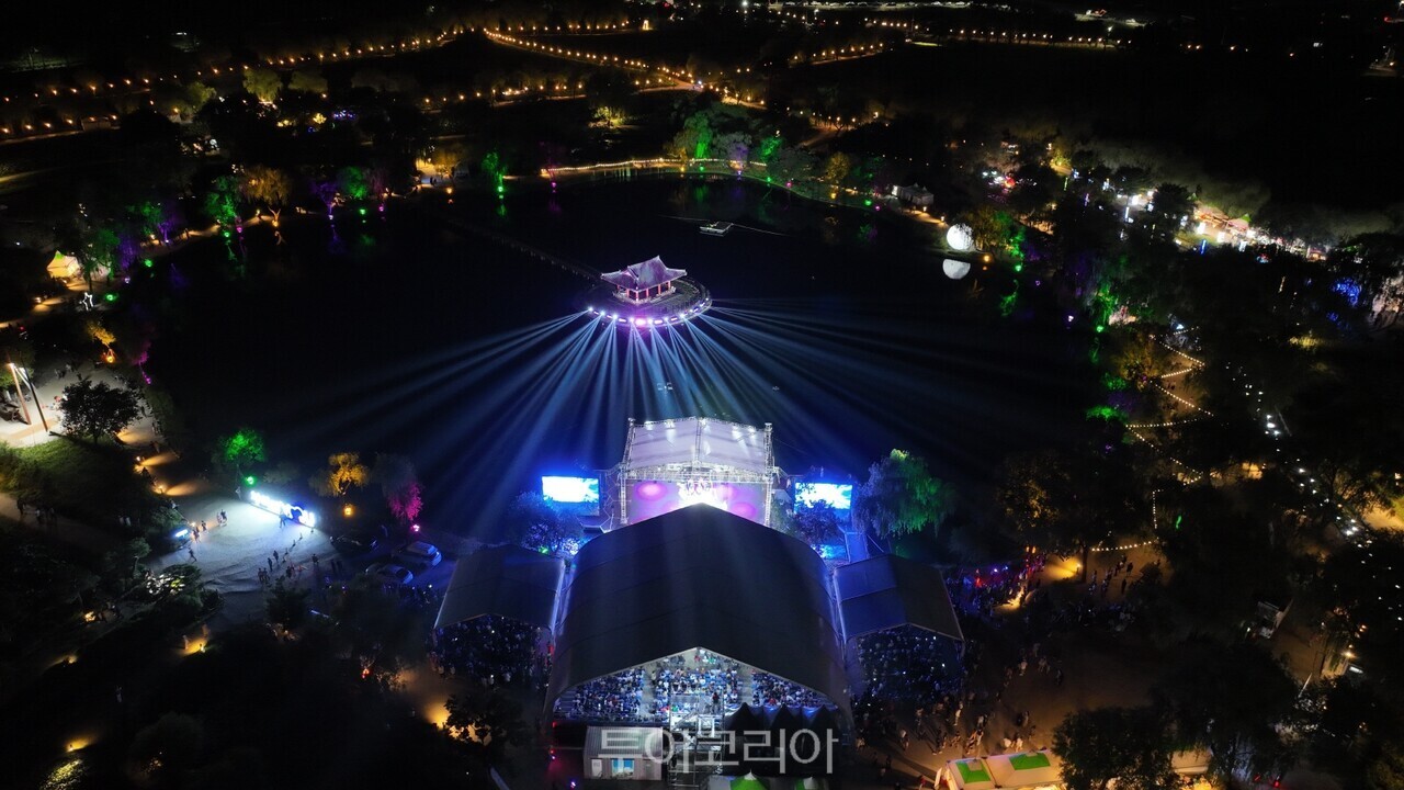 부여서동연꽃축제 야간경관 /사진-부여군