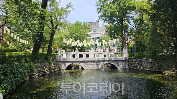 삼천리 낙동강 물길이 시작되는 황지연못ⓒ투어코리아