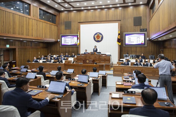 7일 개원한 제9대 울산광역시의회./사진-투어코리아 김교환 기자
