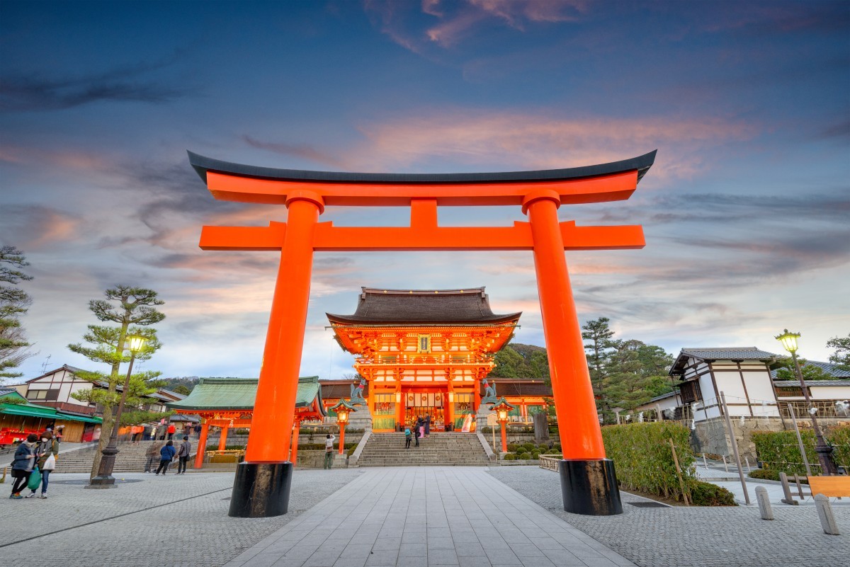 후시미이나리타이샤 신사 전경. / Sean Pavone-shutterstock