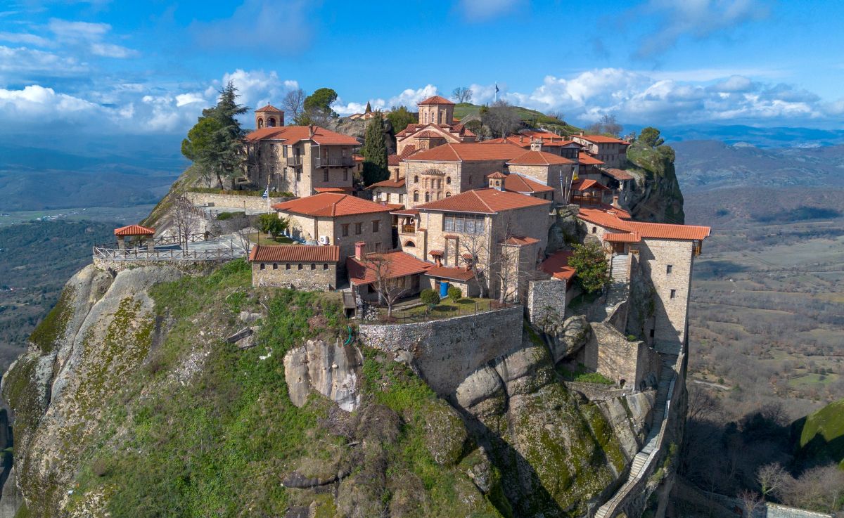그리스 메테오라 전경. / Esin Deniz-shutterstock