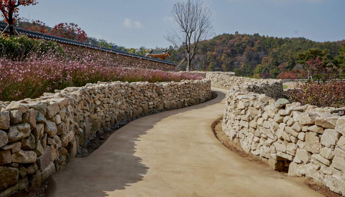 메덩골정원 산책길. / 메덩골정원 제공