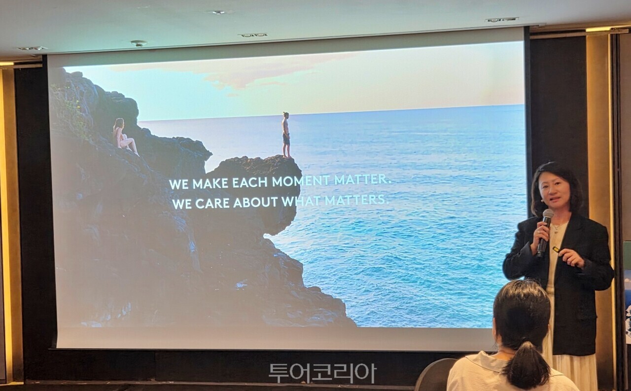 더 럭스 컬렉티브 관계자가 자사 호텔들의 매력을 알렸다. / 사진-투어코리아