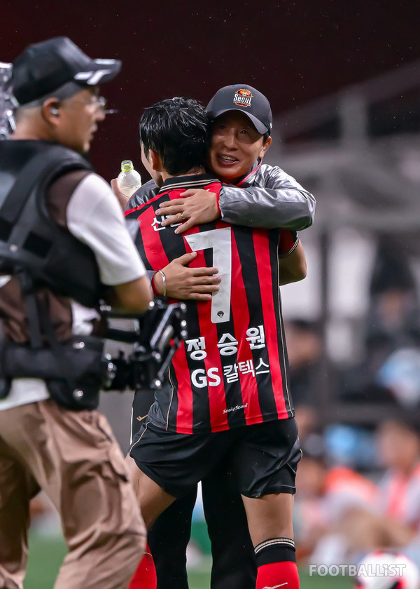 정승원(왼쪽), 김기동 감독(오른쪽, FC서울). 서형권 기자