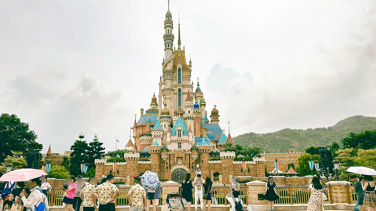 홍콩 디즈니랜드의 성 전경. / Duc Huy Nguyen-shutterstock