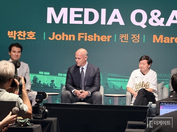 박찬호와 존 피셔, 켄 정(사진=더게이트 배지헌 기자)