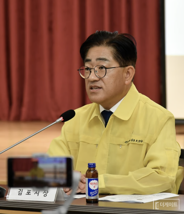 이기형 신임 김포시장이 김포FC 횡령 사건을 설명하는 장면(사진=김포시)