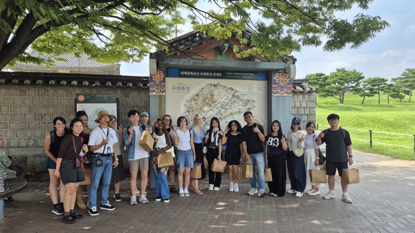 KT 위즈가 전통문화 체험과 프로야구 관람을 묶은 이색 프로그램을 선보였다(사진=KT)