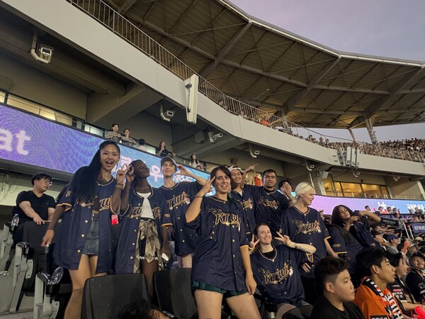 KT 위즈가 전통문화 체험과 프로야구 관람을 묶은 이색 프로그램을 선보였다(사진=KT)