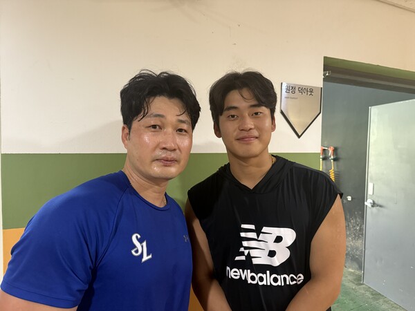 KT 위즈의 수호신 박영현과 '돌부처' 오승환(사진=KT)