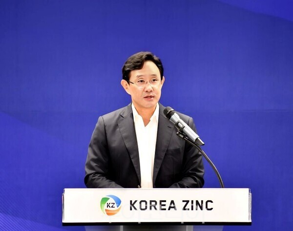 최윤범 회장이 창립기념사를 하고 있다/투어코리아뉴스 김경남 기자