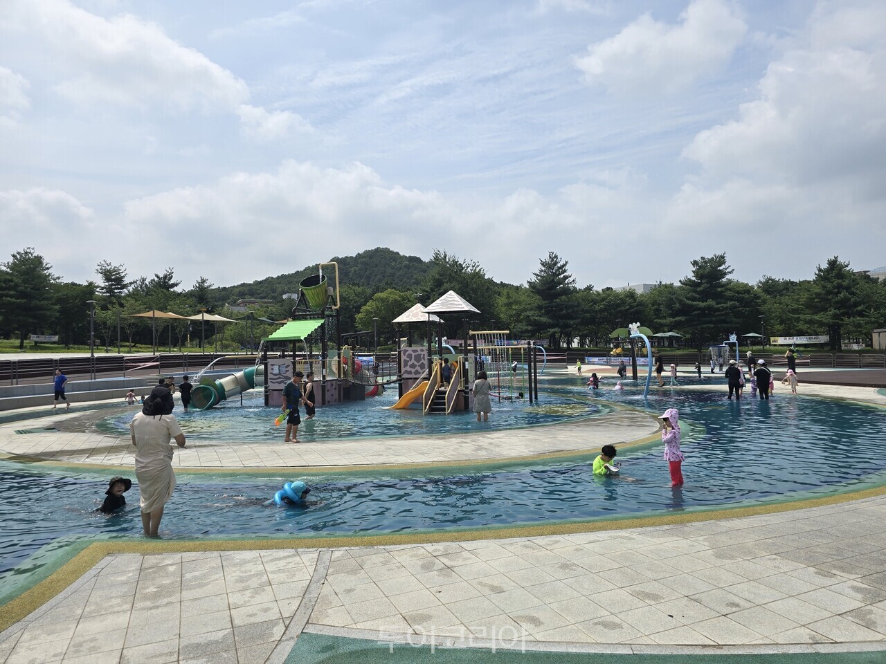 와동 호수공원 물놀이장 /사진-안산시