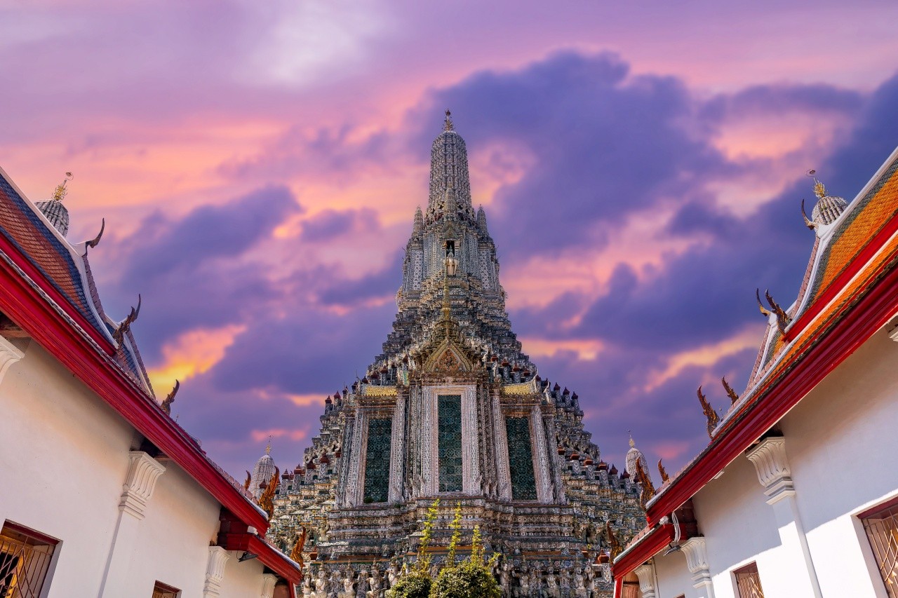 태국 방콕 왓 아룬. / Parilov-shutterstock