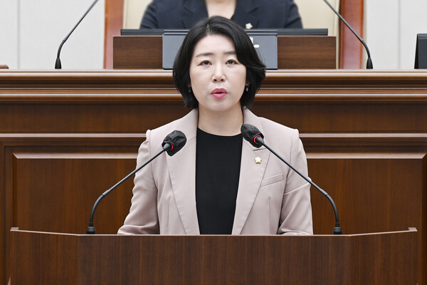 유매희 김포시의원은 의회 활동을 하면서 꾸준히 김포 FC의 불투명한 운영과 의혹을 집중적으로 추궁해 왔다(사진=김포시의회)