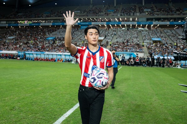 이강인의 입단 경기 중계방송과 축하 공연(사진=쿠팡플레이)
