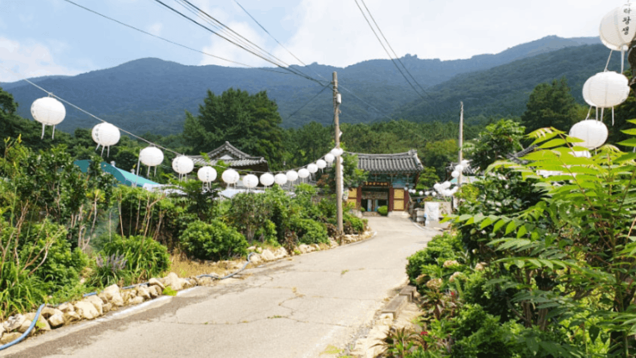 성흥사 입구 전경 사진. / 창원시
