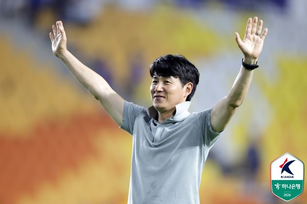 박건하 수원FC 감독. 한국프로축구연맹 제공