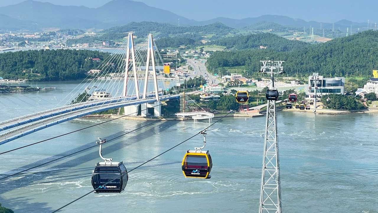 진도와 해남 우수영을 잇는 명량해상케이블카 전경. / 코레일관광개발