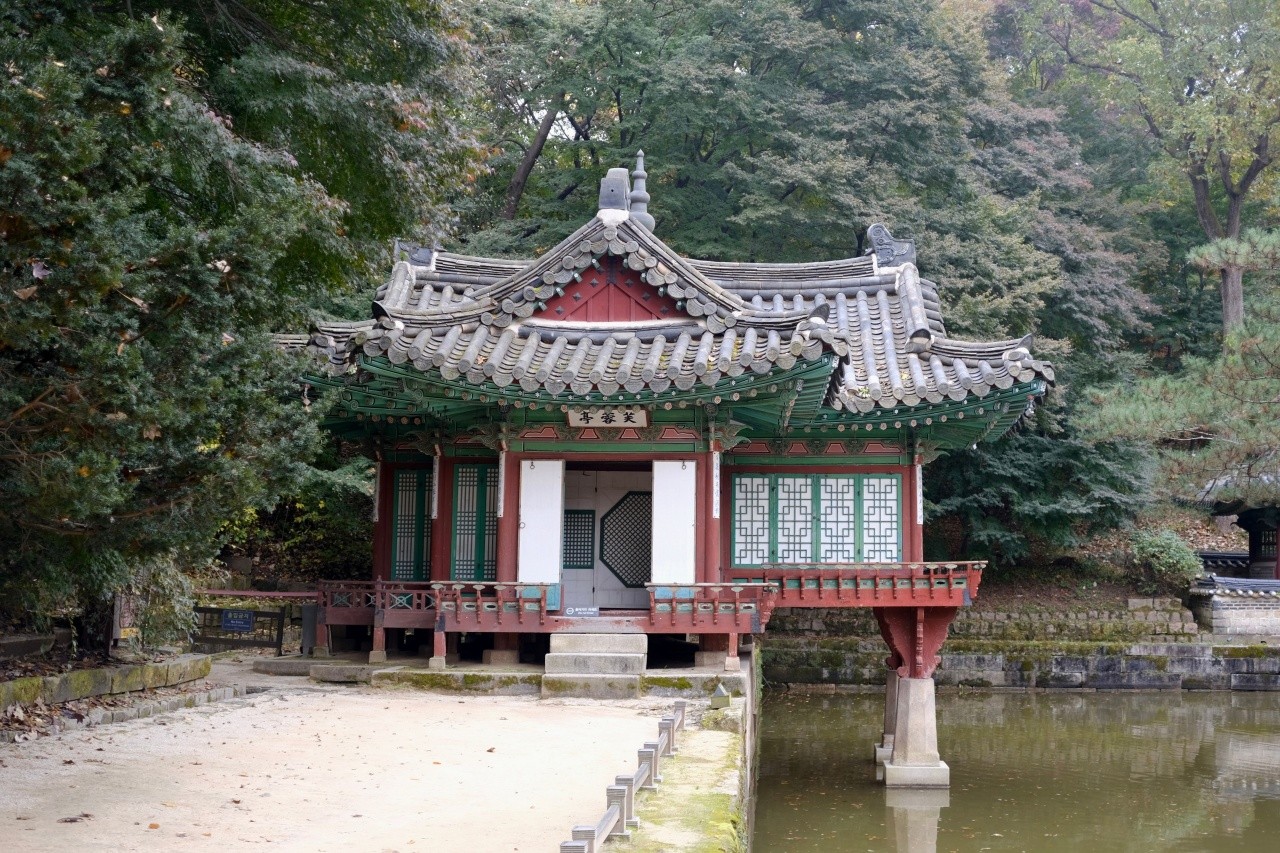 창덕궁 후원 부용지에 위치한 부용정. / ⓒ한국관광콘텐츠랩-최린