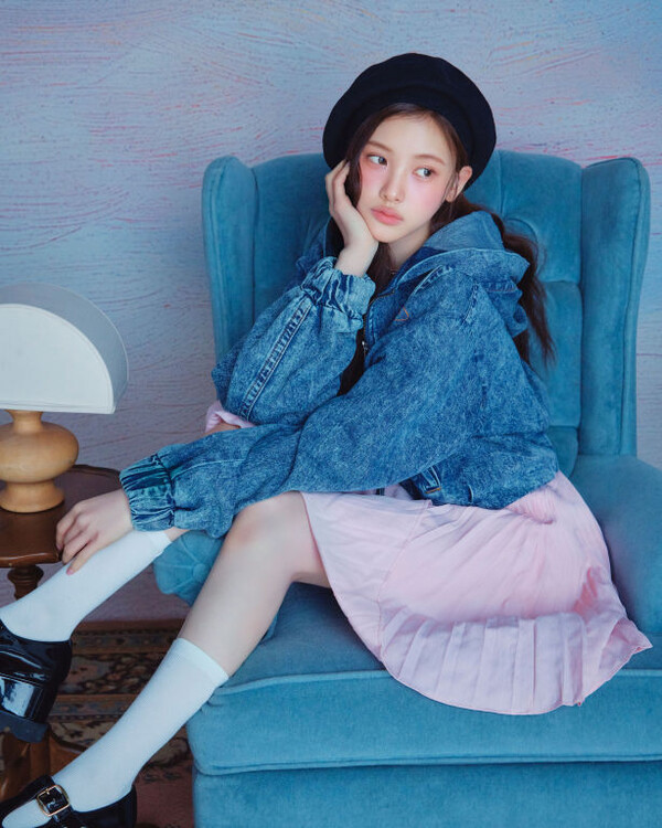 베이비돈크라이 멤버 미아와 이현(사진=LG)