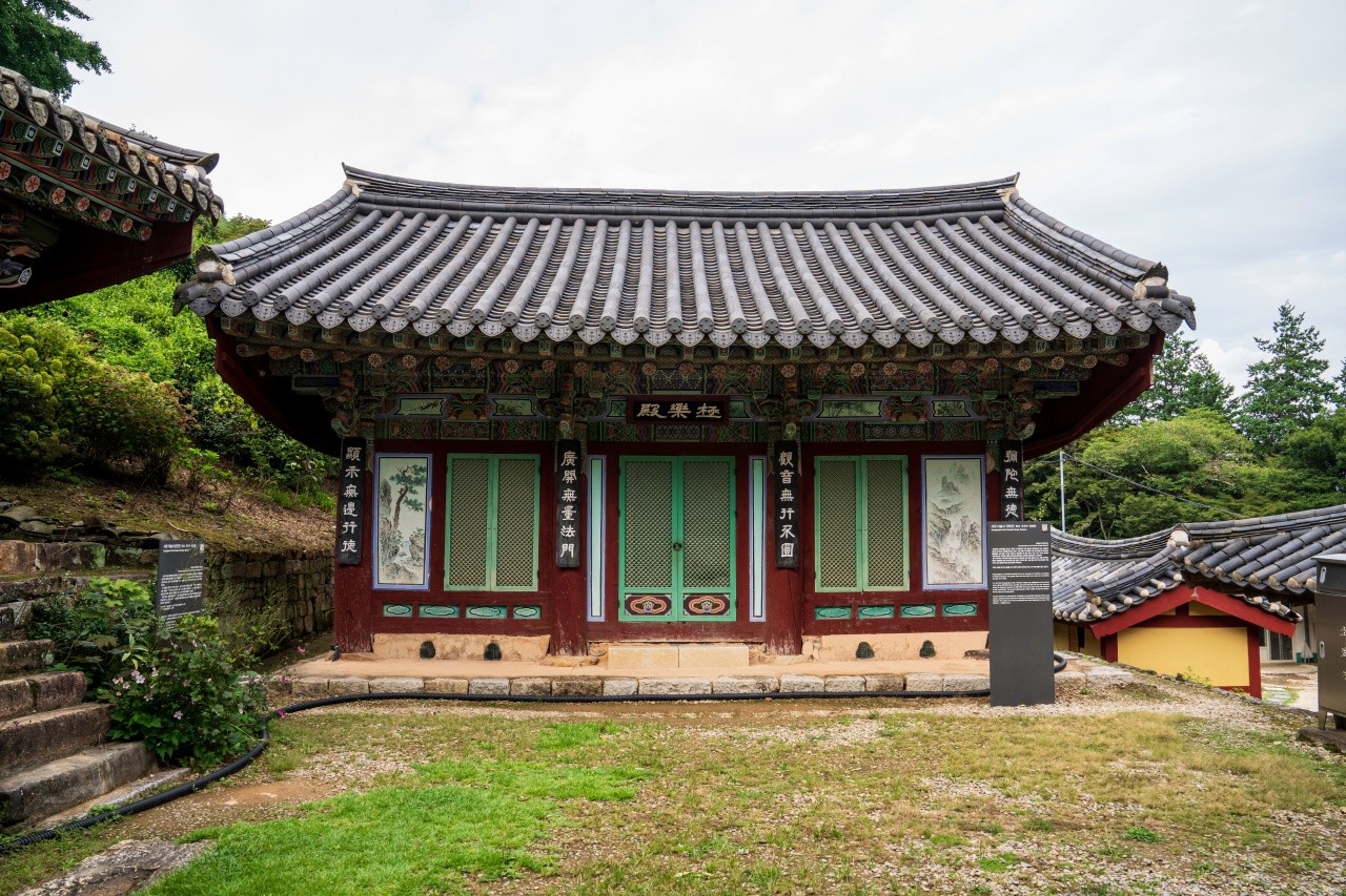 다솔사 극락전 전경. / ⓒ한국관광콘텐츠랩-김지호