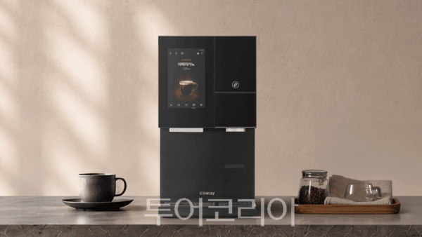 코웨이 카페 얼음정수기 인테리어컷_페블 블랙